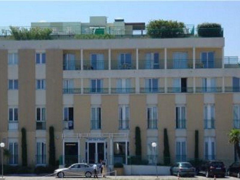 Inter-Hotel Sea Side Park Вільнев-Лубе Екстер'єр фото
